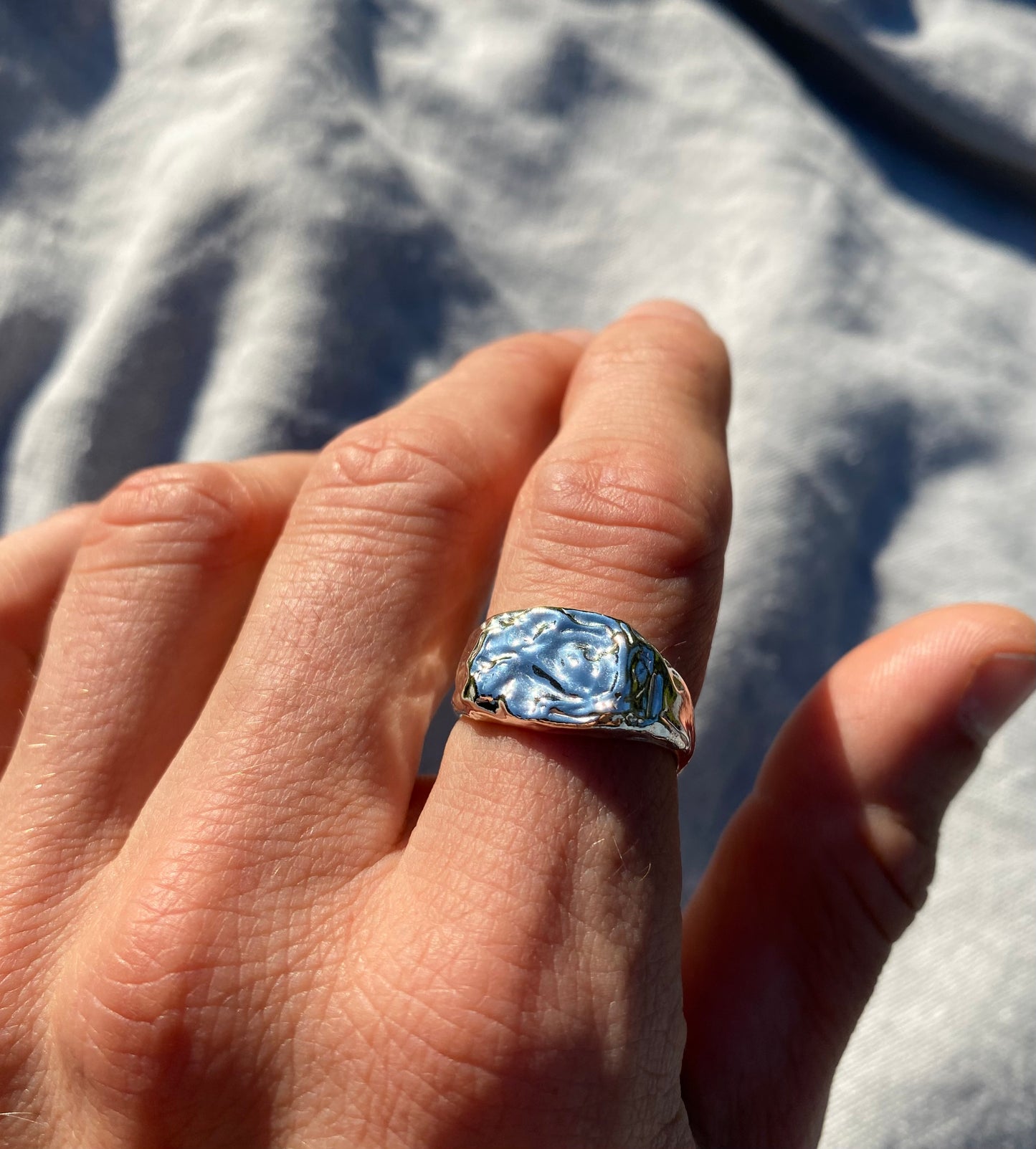 MELT signet