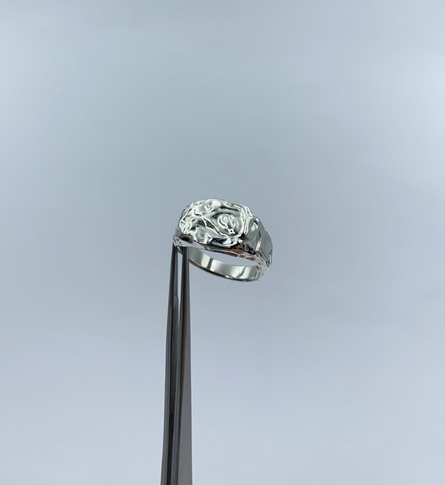MELT signet